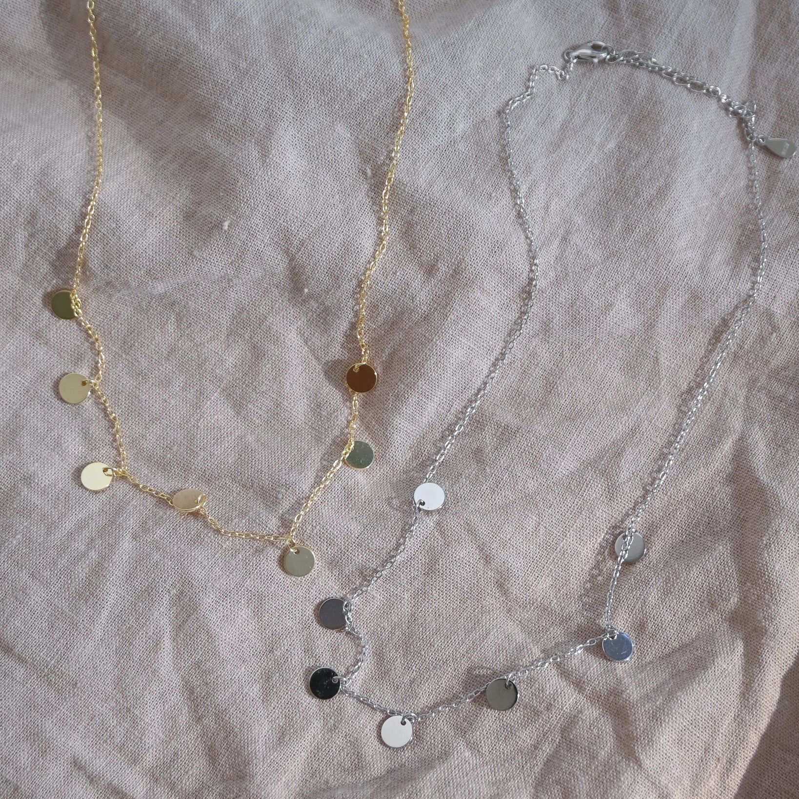 Gold seven disc necklace