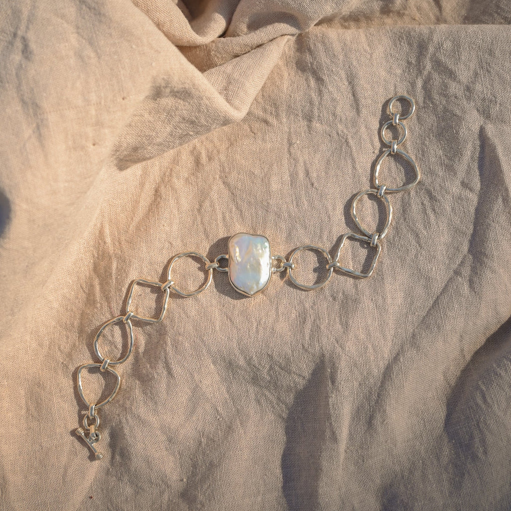 Large Link Pearl Bracelet