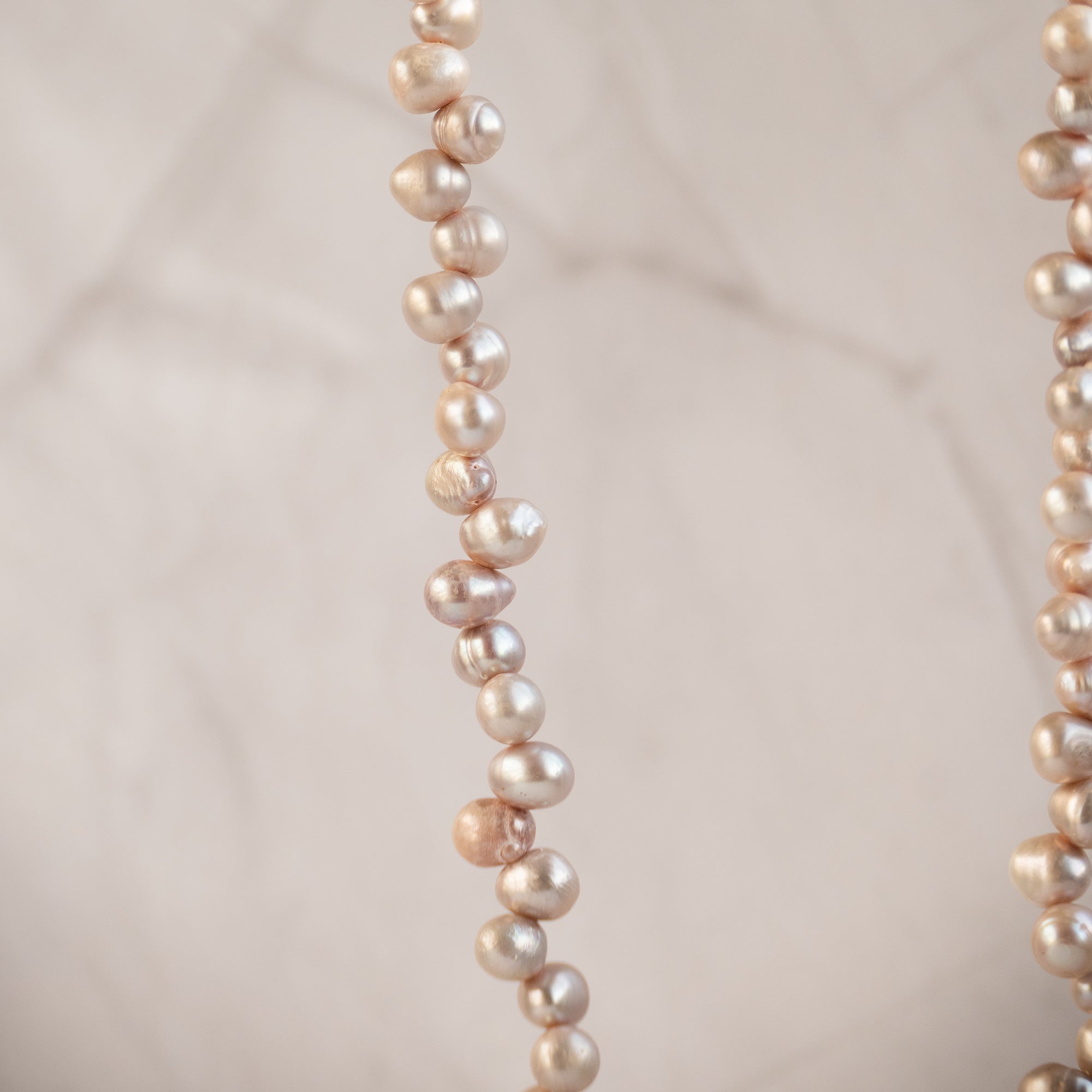 6-7 mm Grey\Peach Freshwater pearls