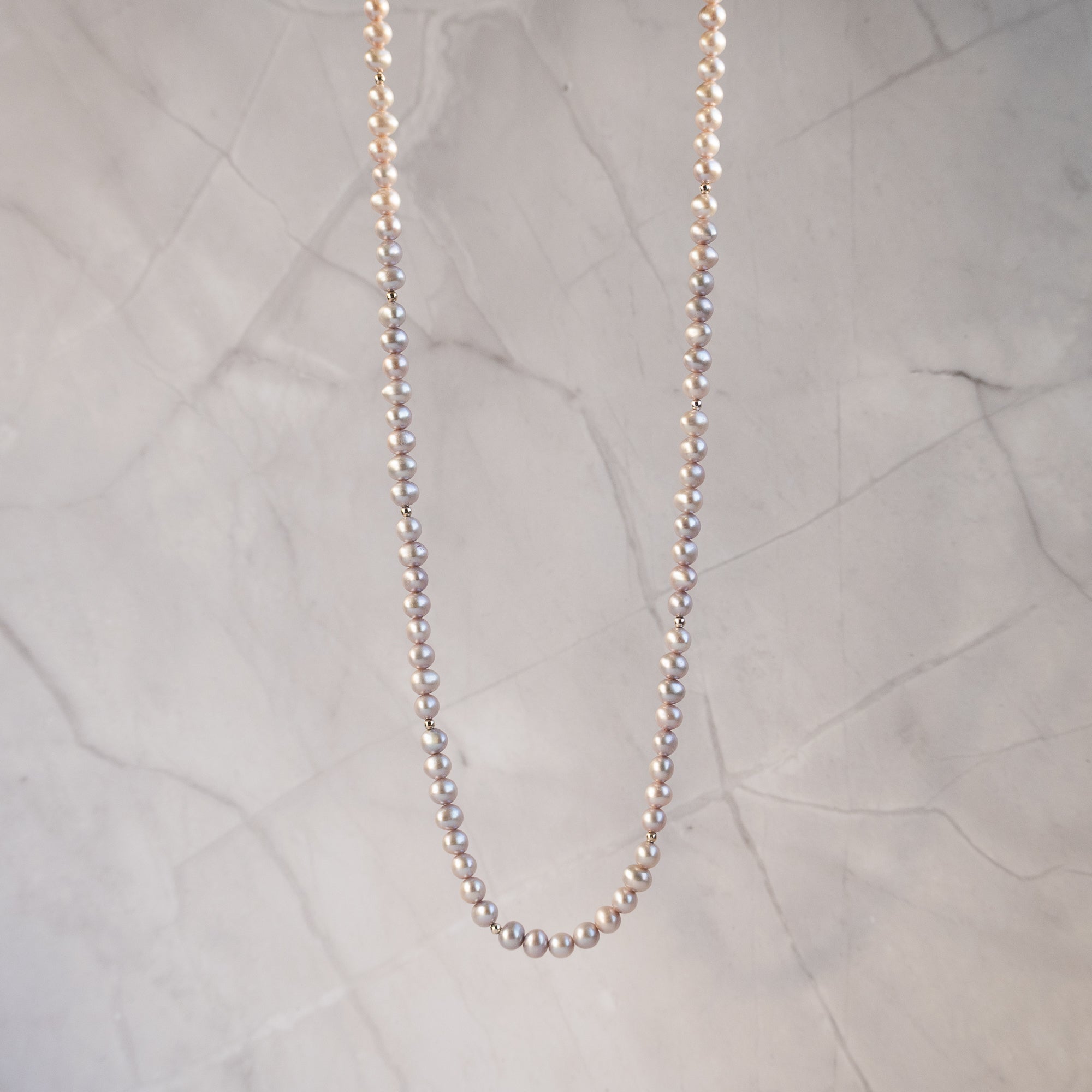 5 mm Grey/Peach Pearl necklace