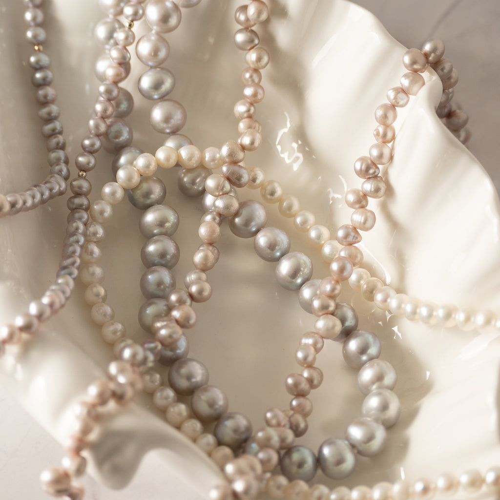 5 mm Grey/Peach Pearl necklace