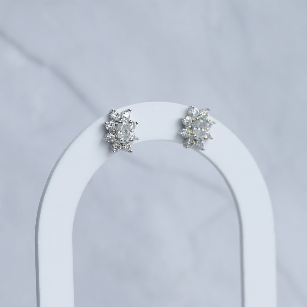 Oval Diana Stud earrings