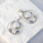 Sterling Silver Freshwater Pearl Three-Circle & Leaf Pendant – 30mm