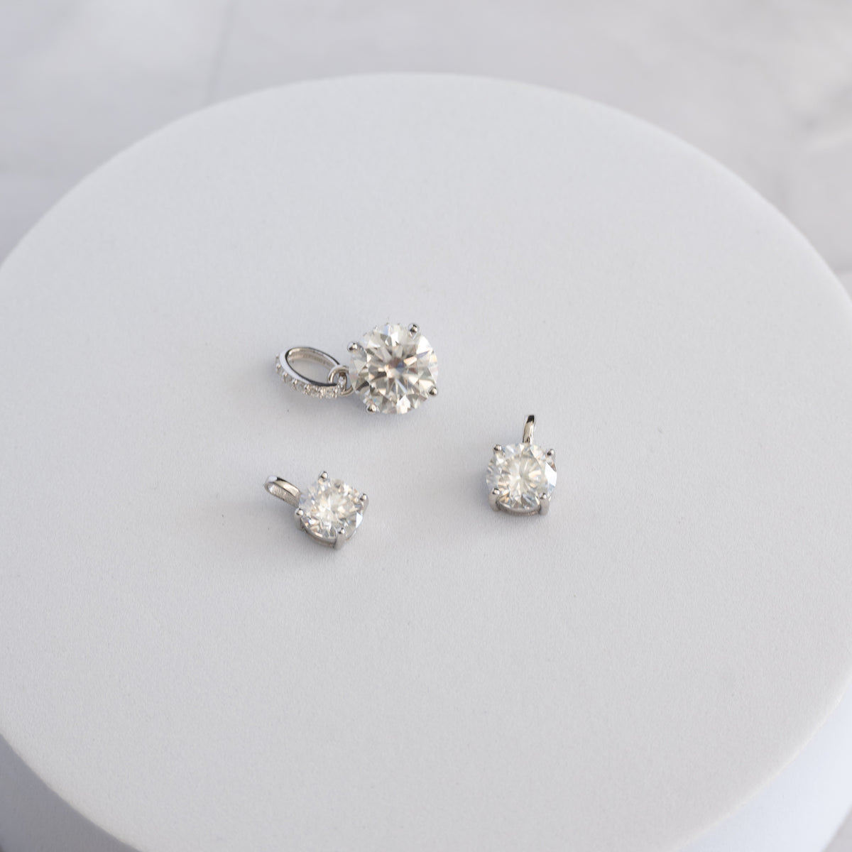 Sterling Silver Classic Solitaire Moissanite Pendant – 1.2ct Round Brilliant Cut