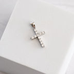 Sterling Silver Moissanite Cross Pendant – 0.68ct Round Brilliant-Cut Stones