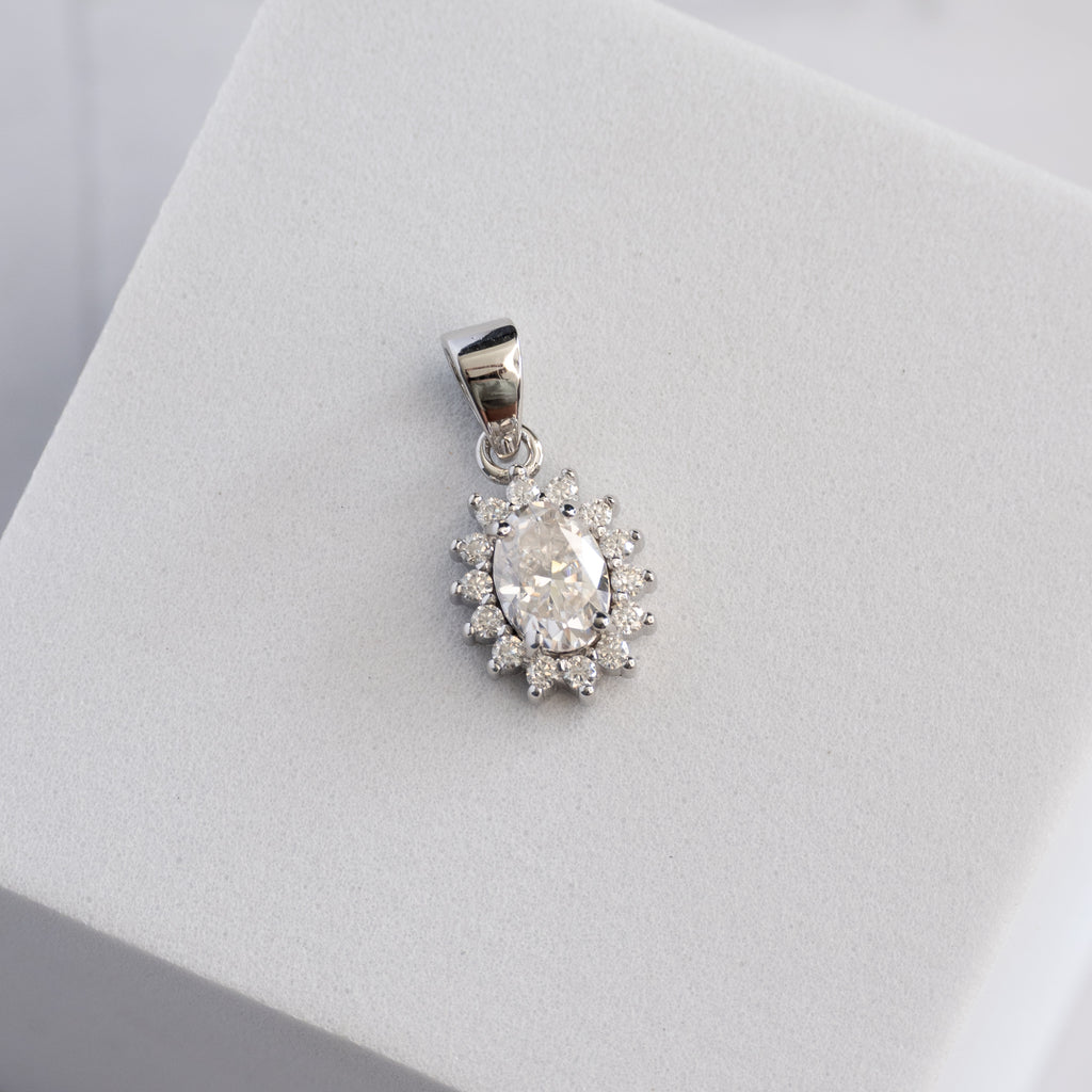 Sterling Silver Teardrop Cluster Moissanite Pendant – 1ct Oval Centre Stone