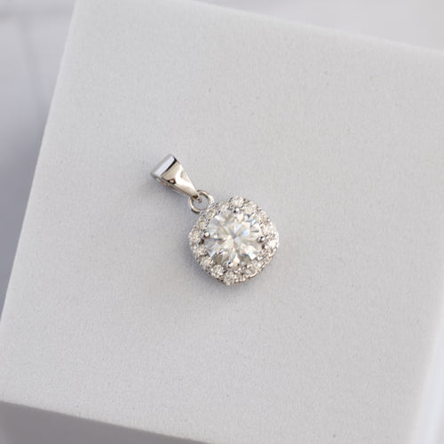 Sterling Silver Cushion-Cut Moissanite Double Halo Pendant – 1ct