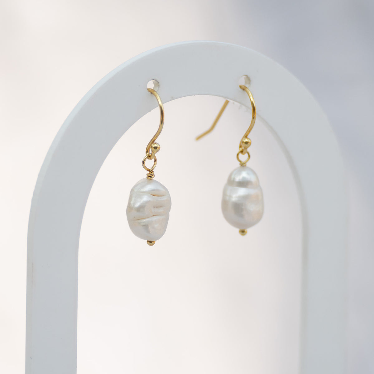 18ct Gold-Plated Sterling Silver Freshwater Pearl Drop Earrings – 25mm