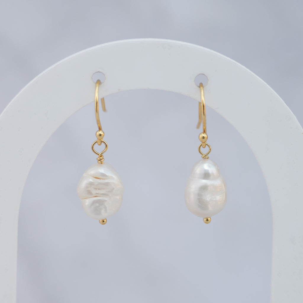 18ct Gold-Plated Sterling Silver Freshwater Pearl Drop Earrings – 25mm