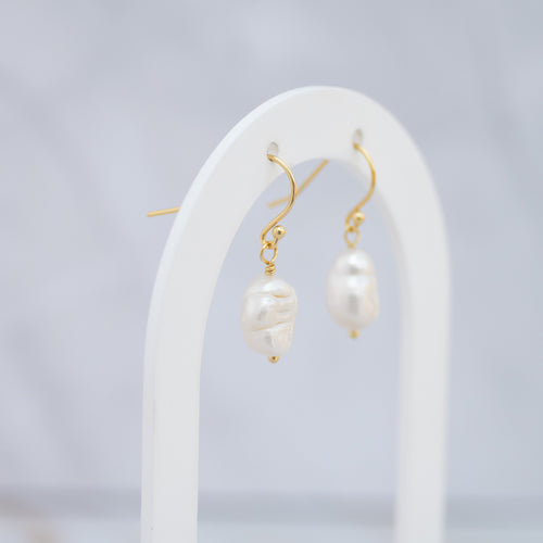 18ct Gold-Plated Sterling Silver Freshwater Pearl Drop Earrings – 25mm
