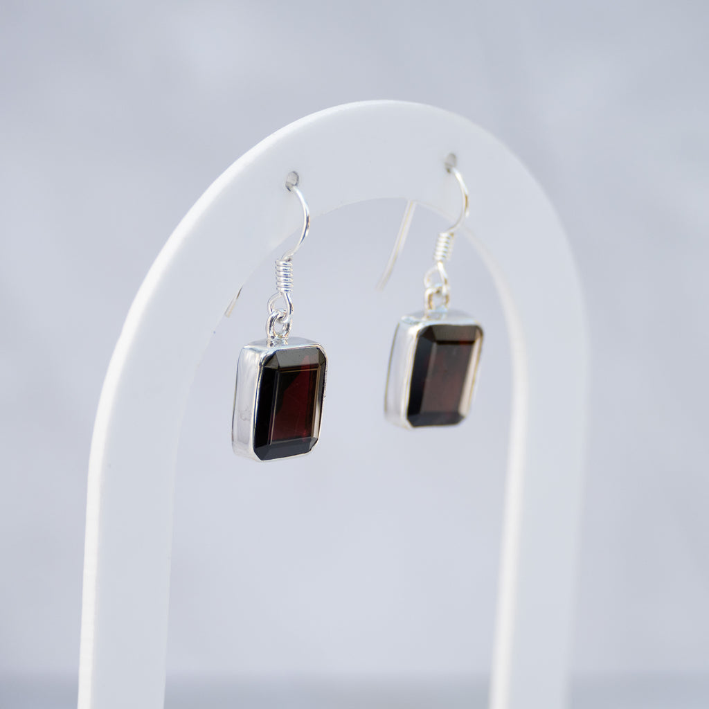 Sterling Silver Rectangular Garnet Drop Earrings – 27mm