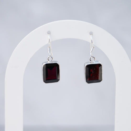 Sterling Silver Rectangular Garnet Drop Earrings – 27mm