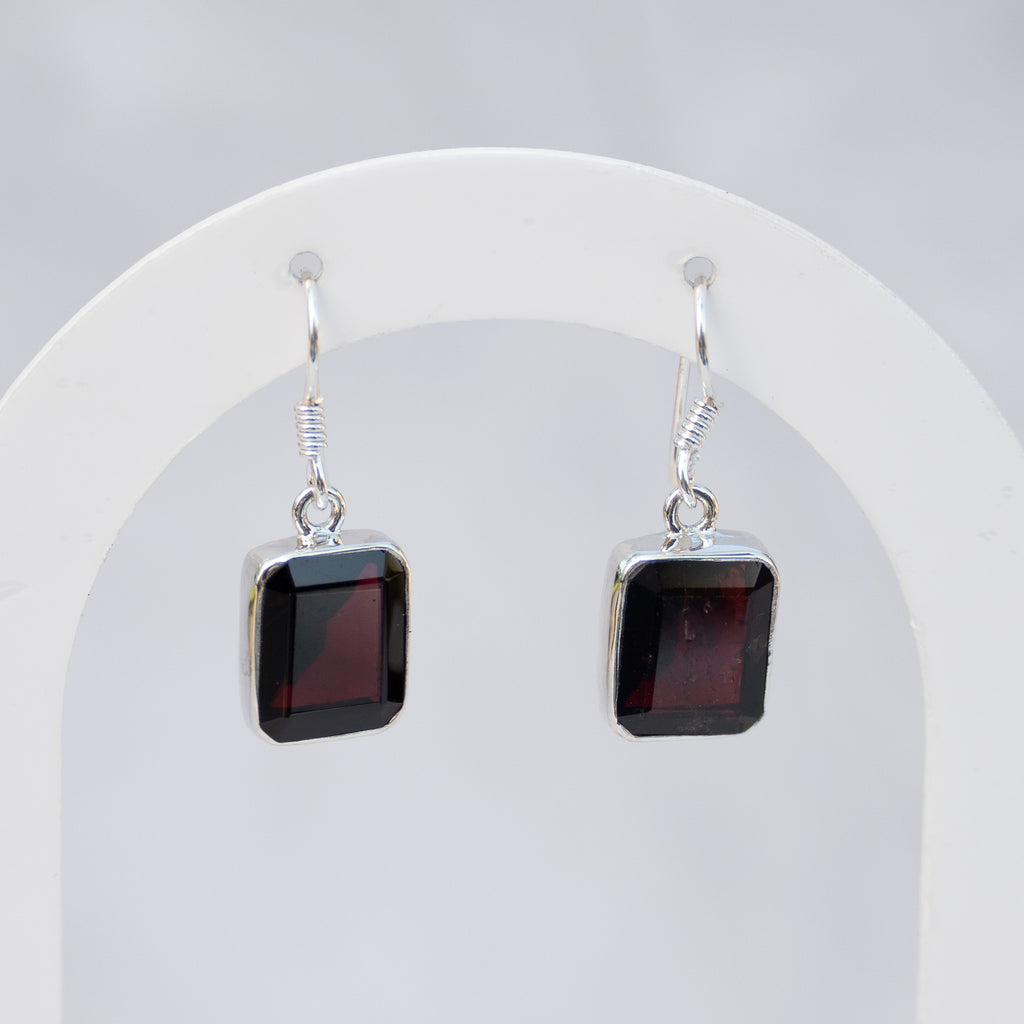 Sterling Silver Rectangular Garnet Drop Earrings – 27mm