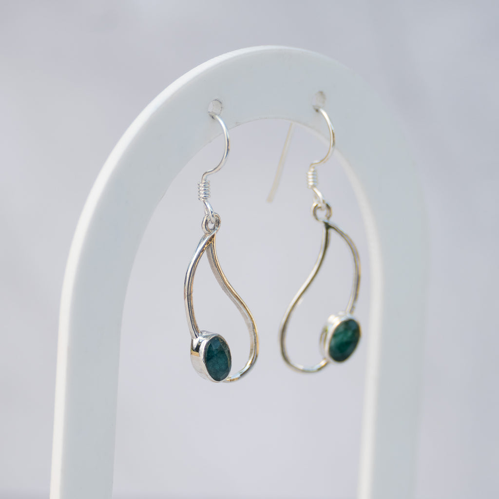 Sterling Silver Emerald Pear-Shaped Drop Earrings – 25mm