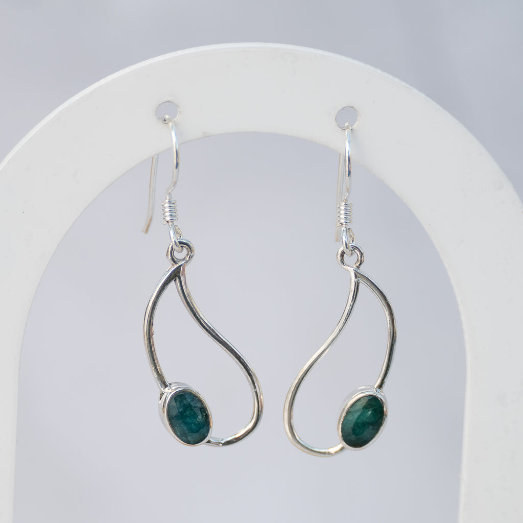 Sterling Silver Emerald Pear-Shaped Drop Earrings – 25mm