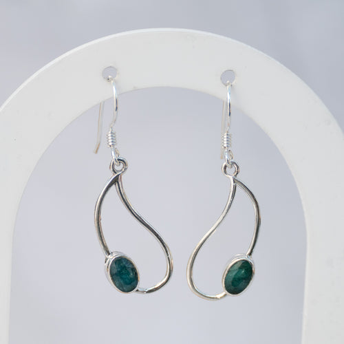 Sterling Silver Emerald Pear-Shaped Drop Earrings – 25mm