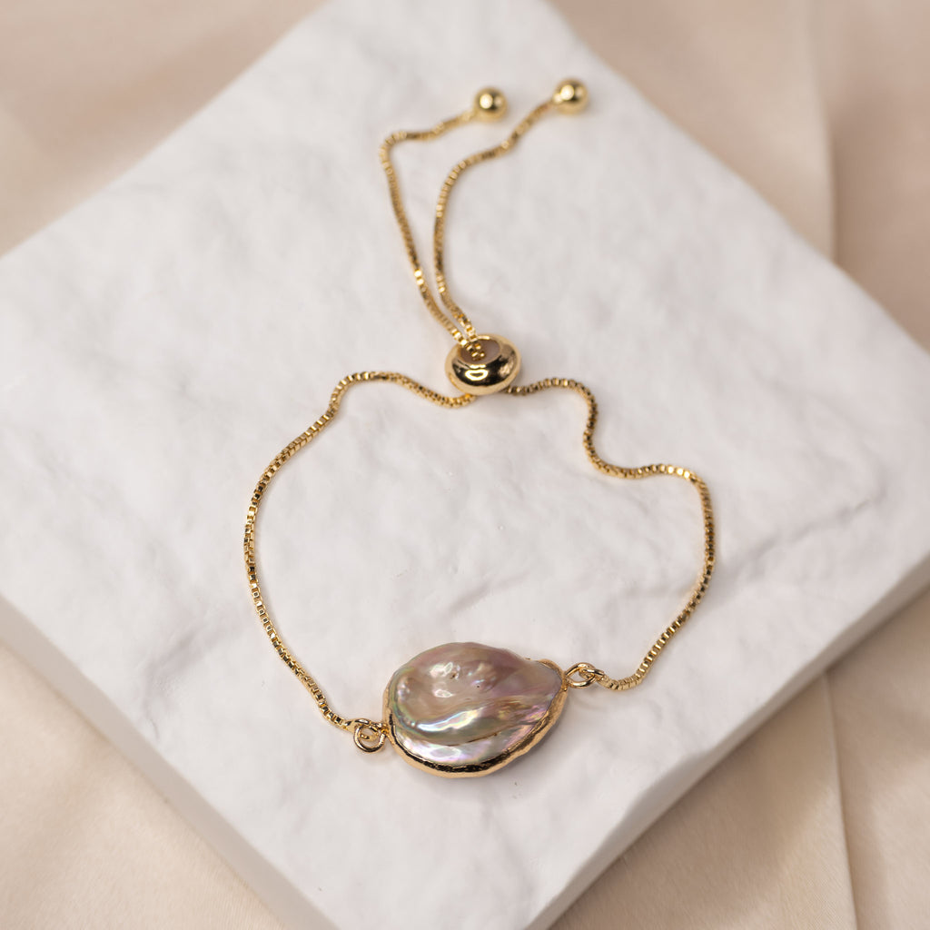 Gold Adjustable Freshwater pearl bracelet