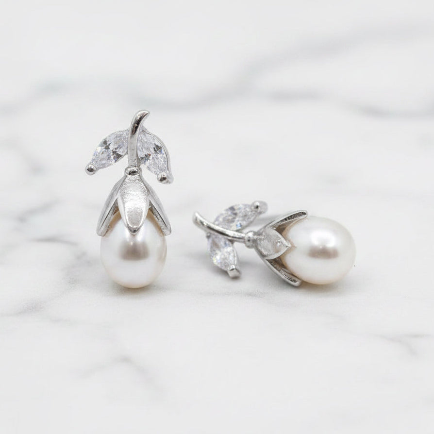 Flower petal pearl and bling earrings
