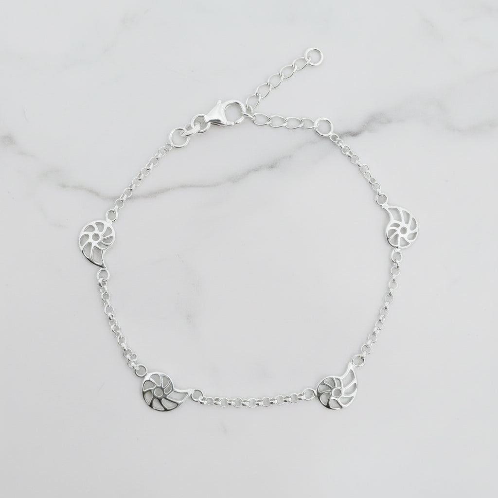 Shell charm in chain bracelet - Terciany 