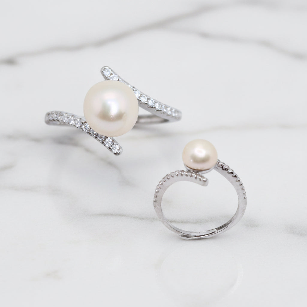 Adjustable pearl ring