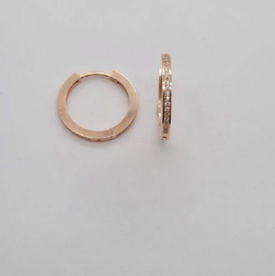 19x2mm rose gold huggys with cubic Zirconia pavé