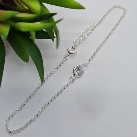 Anklet with cubic zirconia stone
