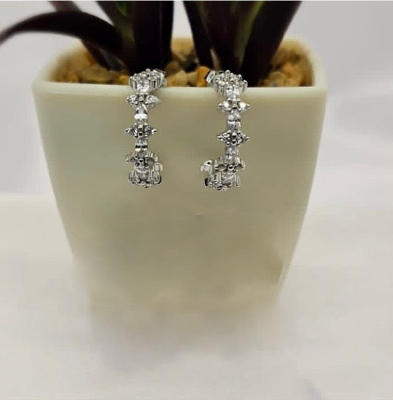 19Mm Stunning Detailed Cubic Zirconia Hoop
