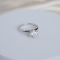 Classic Solitaire ring with a 2.0 ct Moissanite stone (GRA Certificate included) - Terciany 