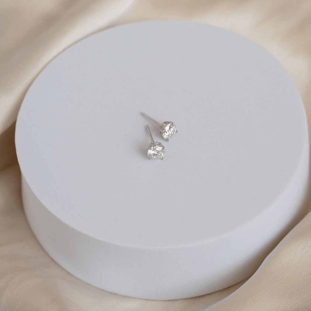 5mm Moissanite Stud earrings(with GRA Certificate)