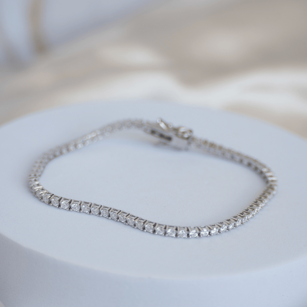 20cm Tennis bracelet with 2mm Moissanite stones (with GRA Certificate)