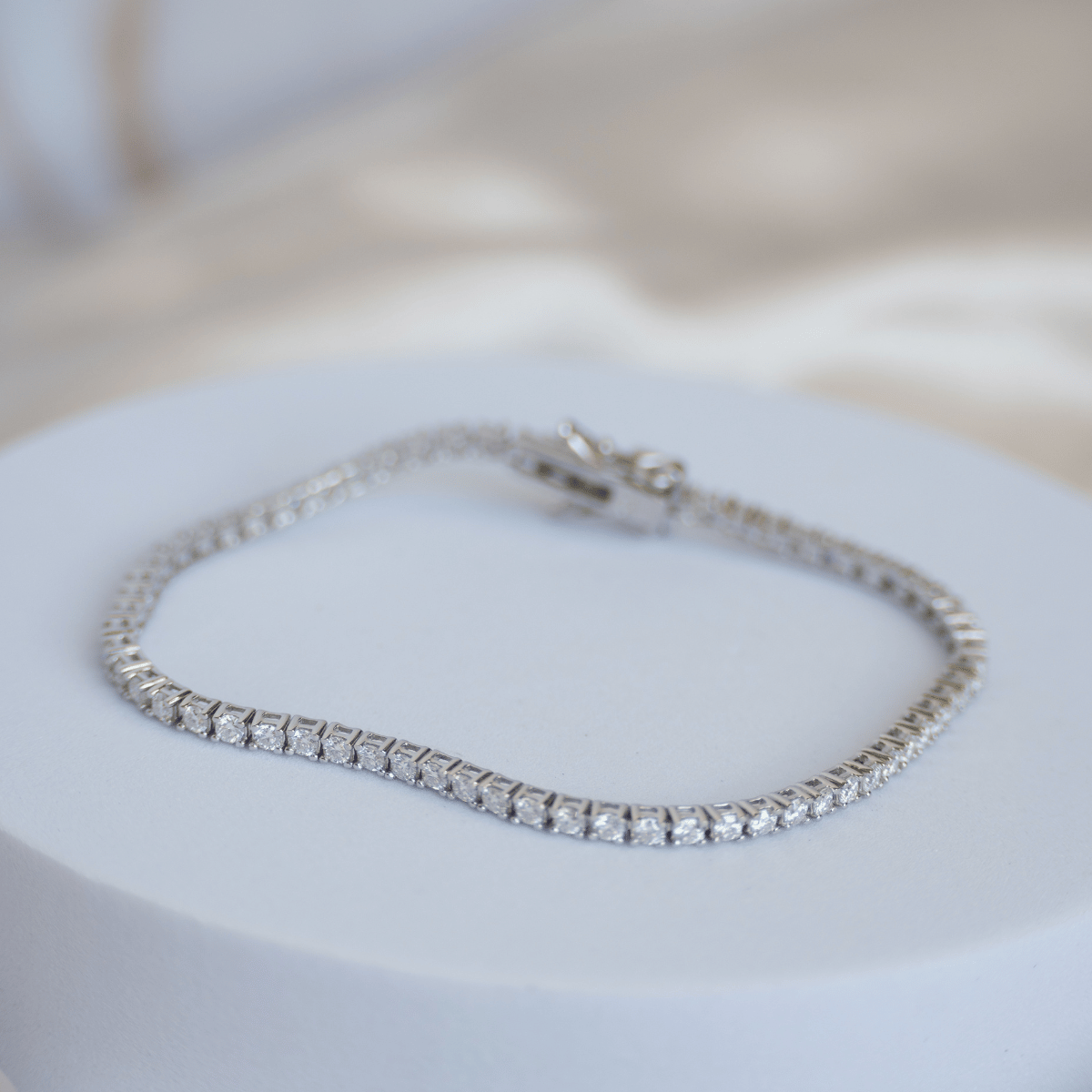 20cm Tennis bracelet with 2mm Moissanite stones (with GRA Certificate)
