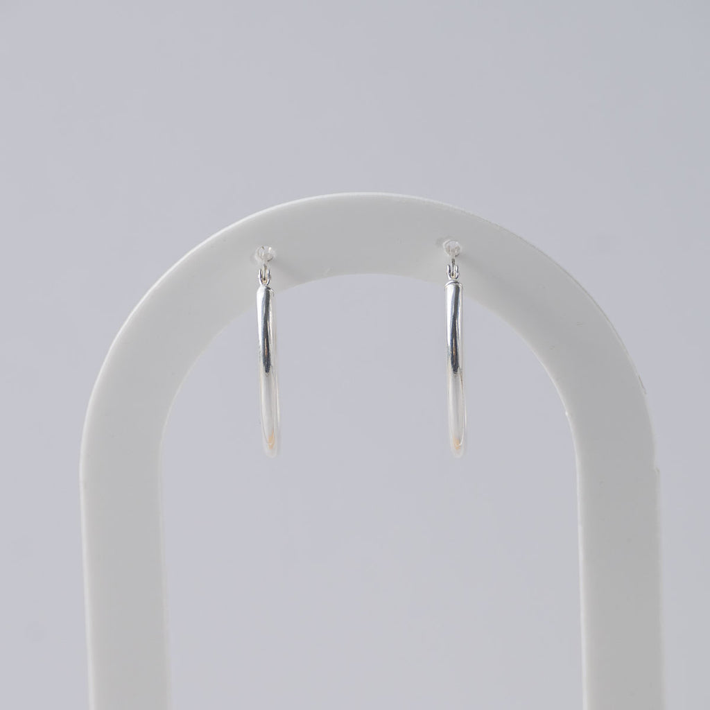Gold oval hoop