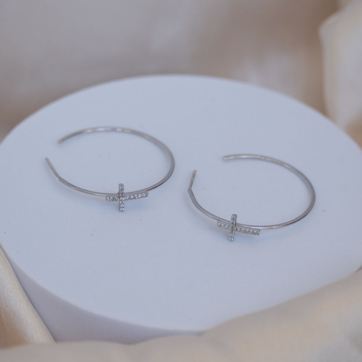 32mm Hoop with cubic cross