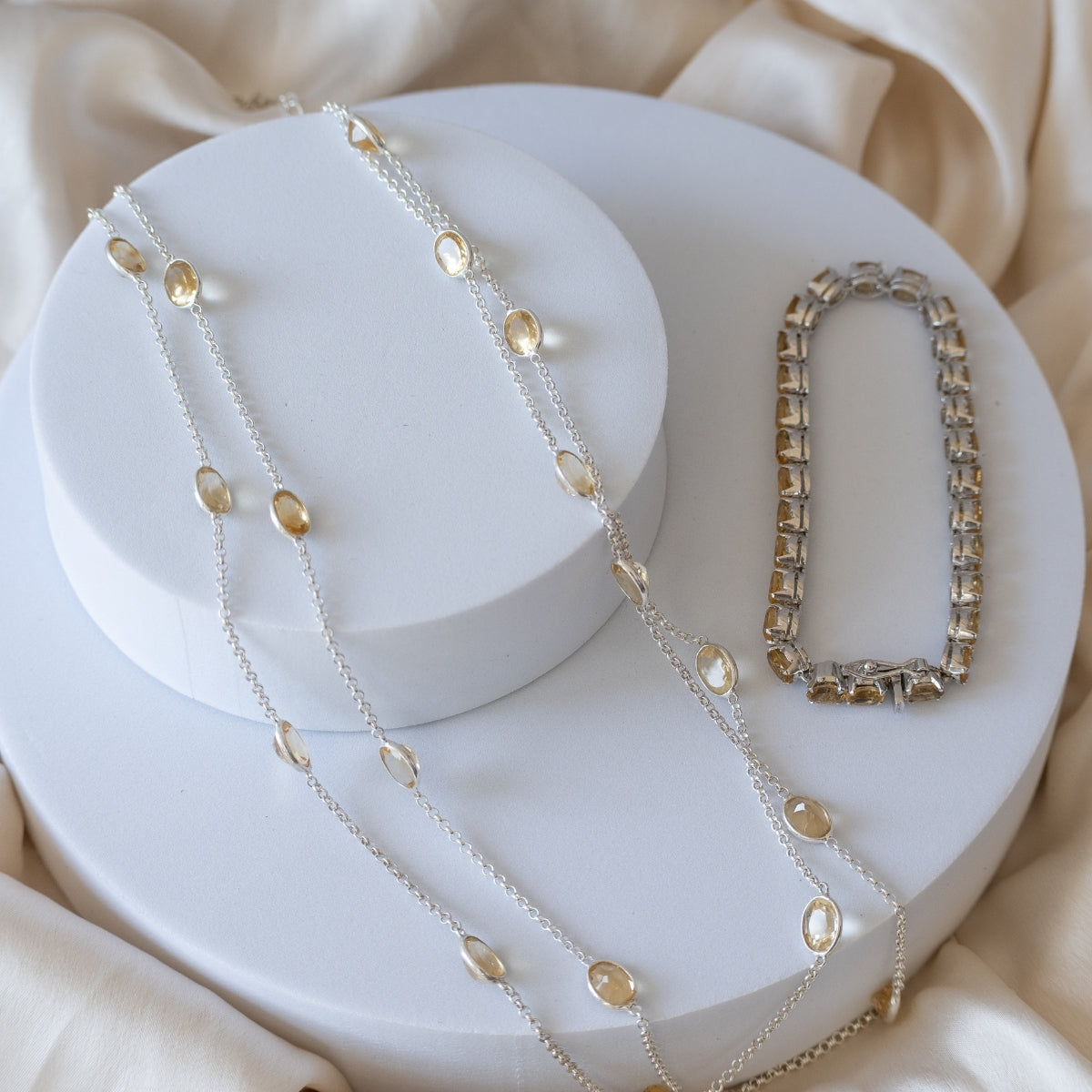 120 cm long necklace with Citrine semi precious stones