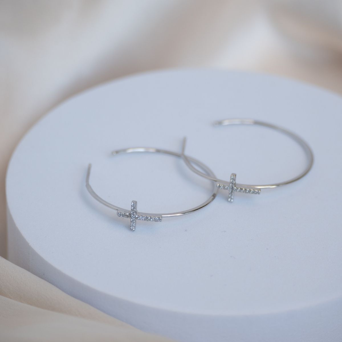 32mm Hoop with cubic cross