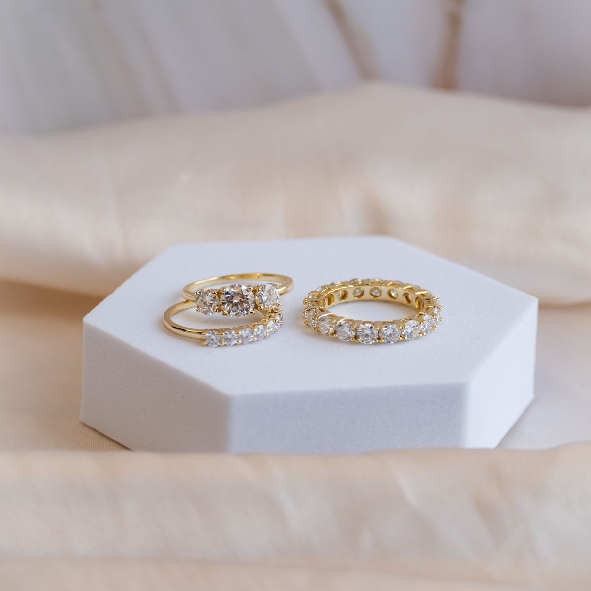 Gold ring with 3mm Moissanite stones (with GRA Certificate)