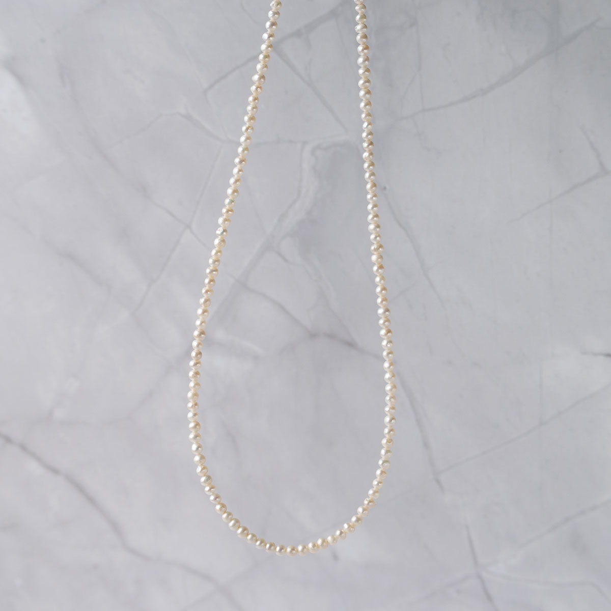 Cultured pearl necklace