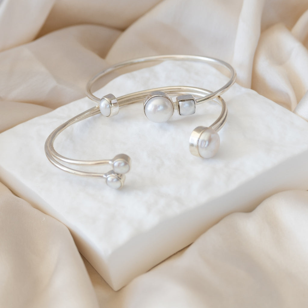 Bangle with freshwater pearls - Terciany 