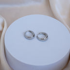 Teardrop shaped huggy earrings - Terciany 
