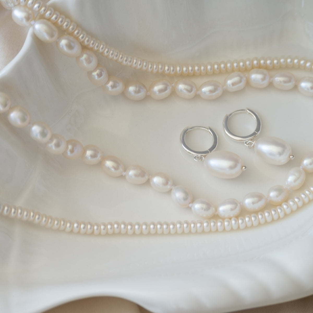 Tiny Italian Pearl stack necklace - Terciany 