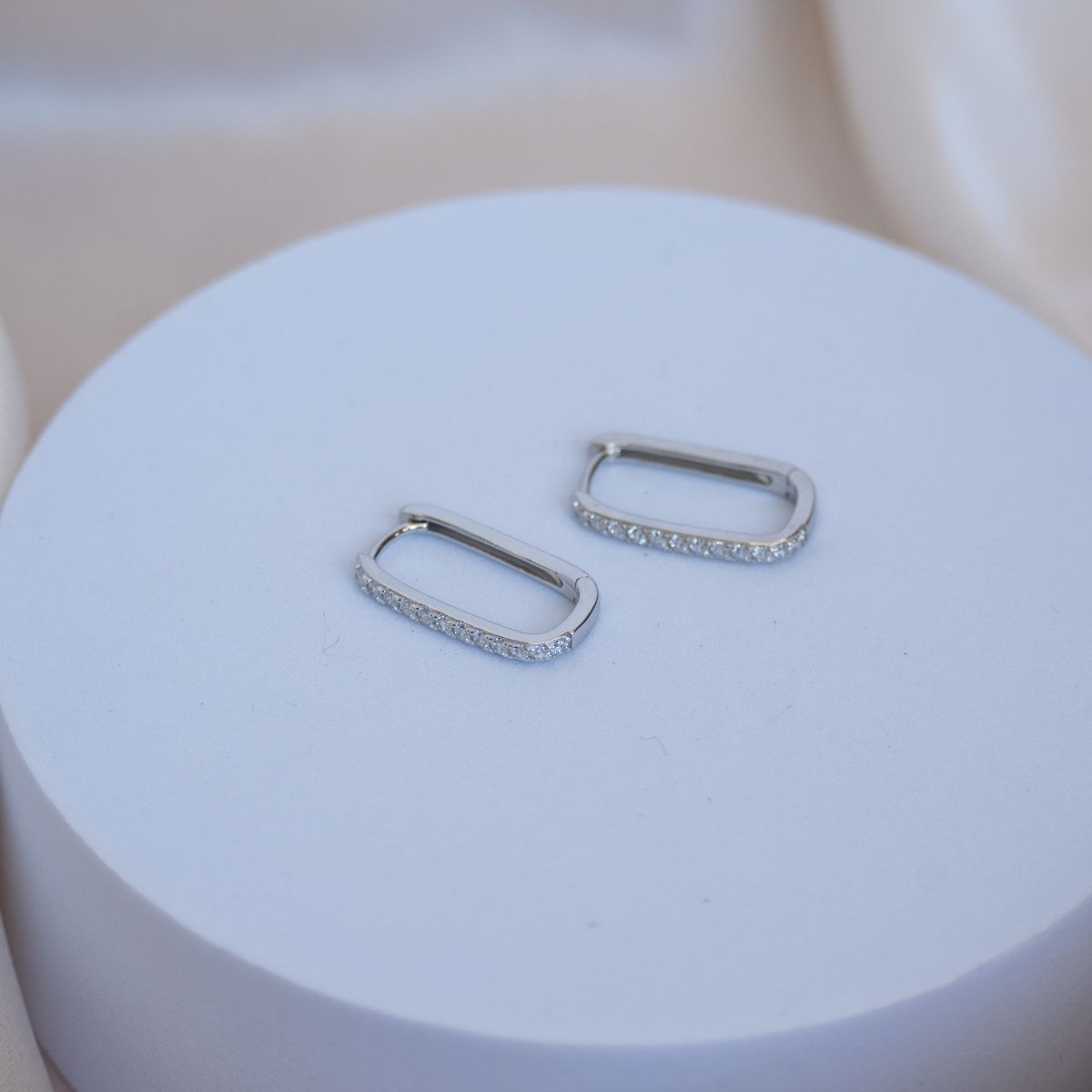 Paperclip Huggy earrings with Cubic Pave
