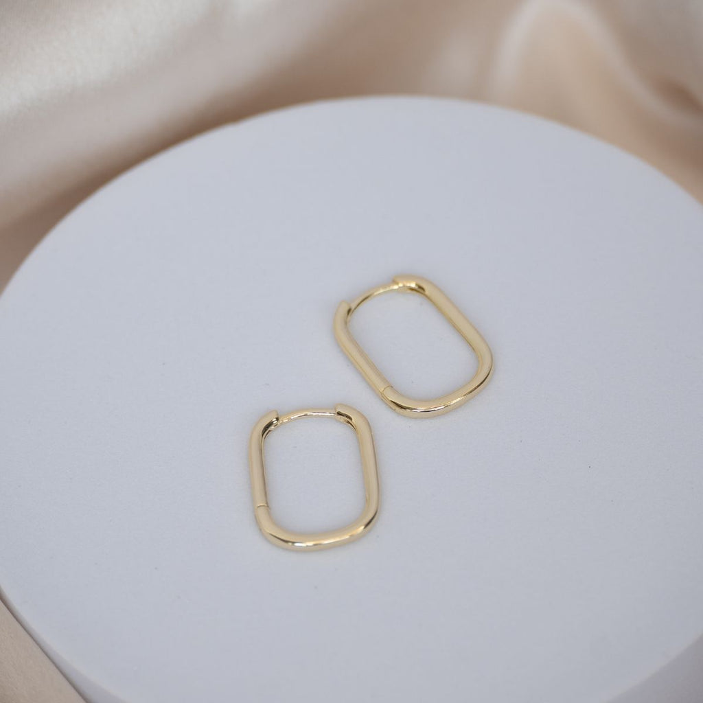 Comfy Gold Paperclip huggy earrings - Terciany 