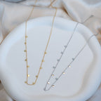 Dangly dot disc gold necklace - Terciany 