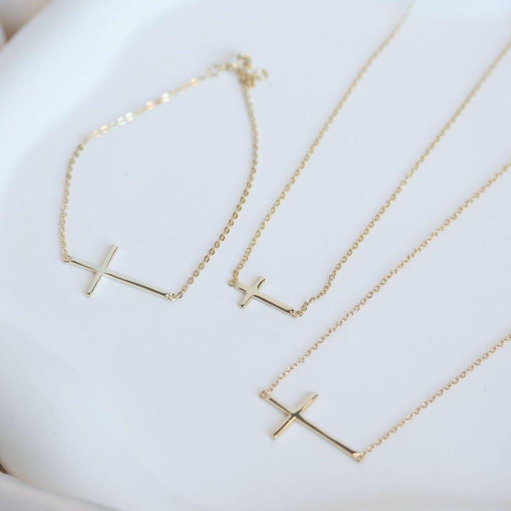 Gold Cross Bracelet - Terciany 
