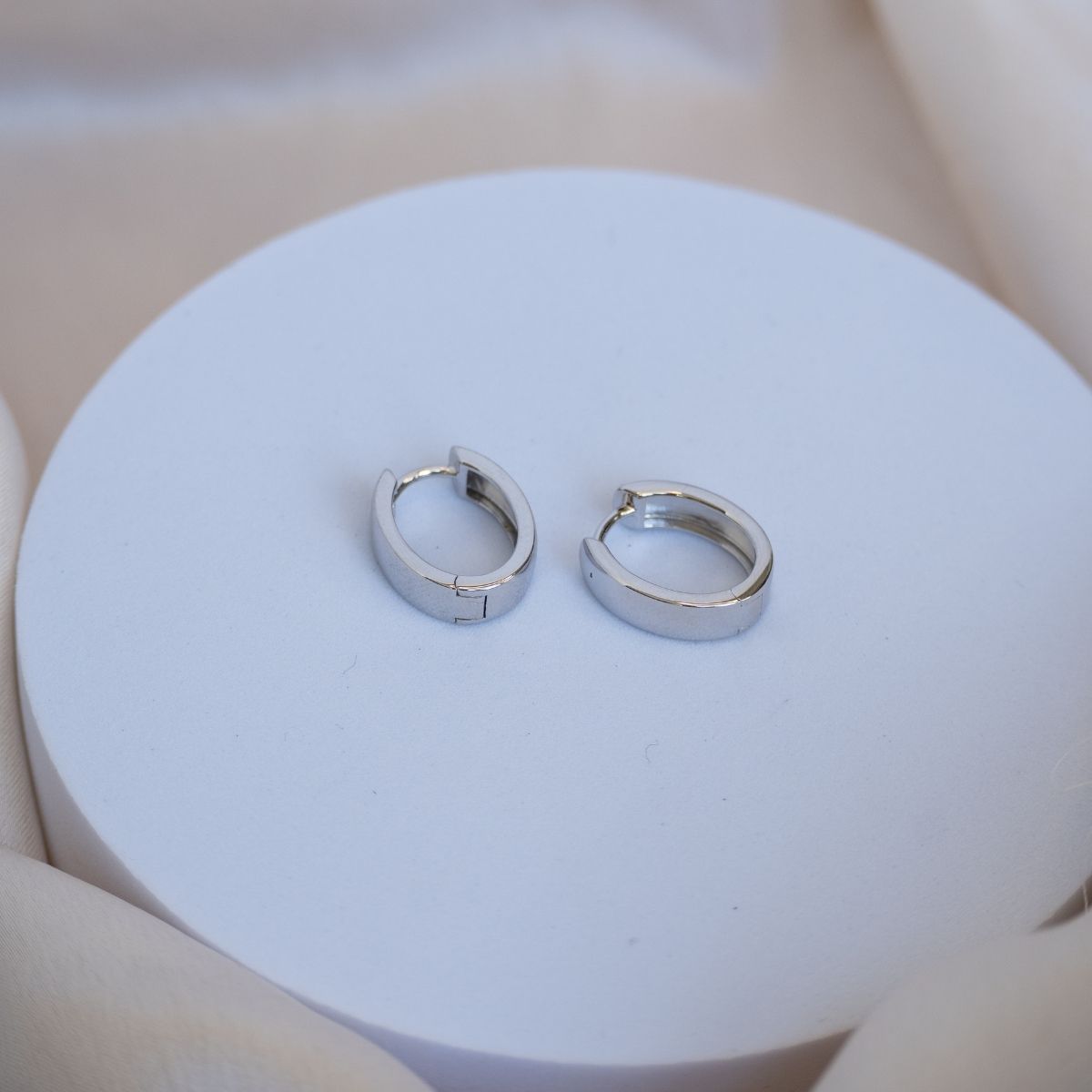 Silver Solid Oval hoops