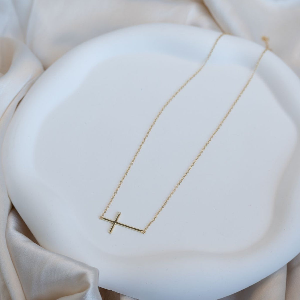Large Gold Cross in Chain necklace - Terciany 