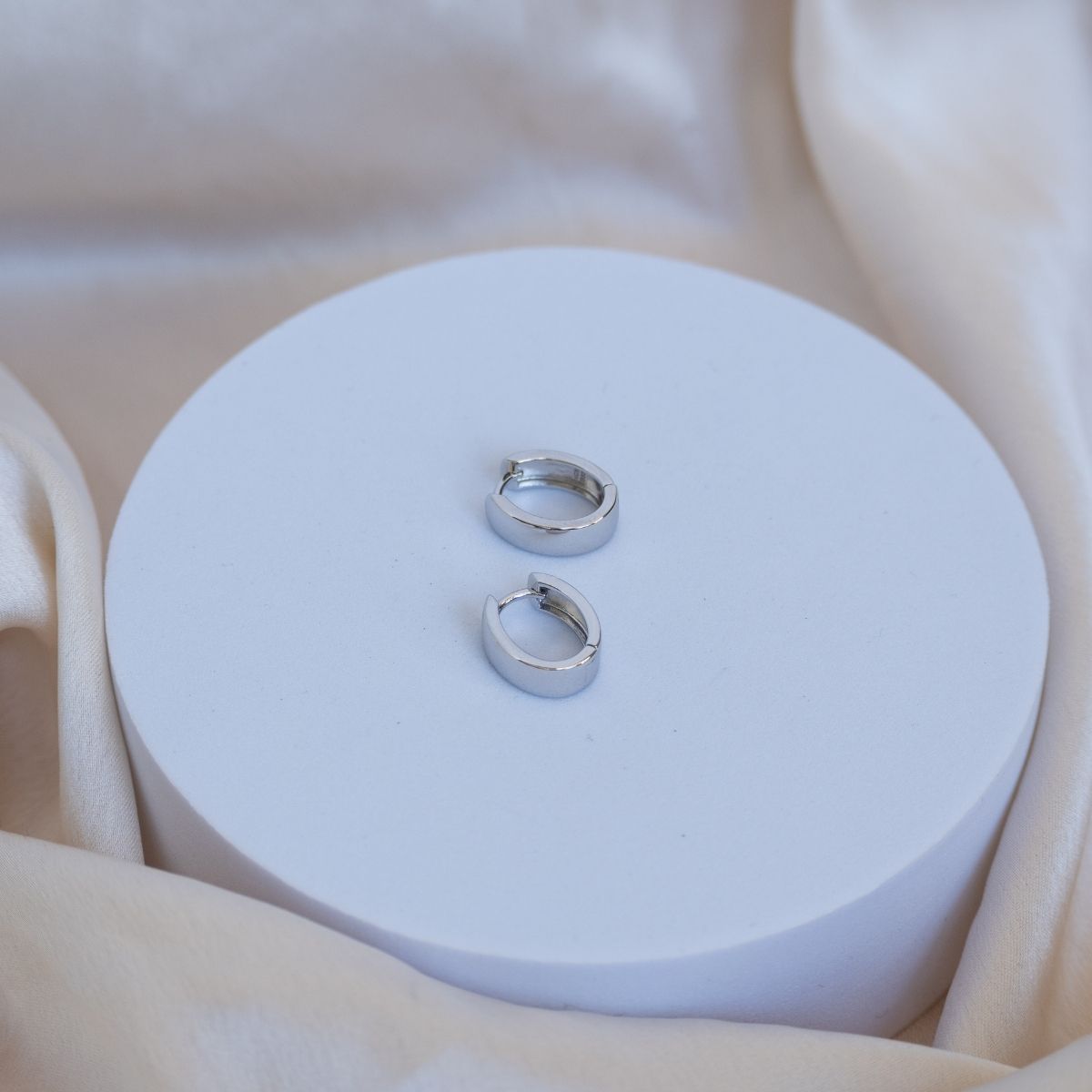 Silver Solid Oval hoops