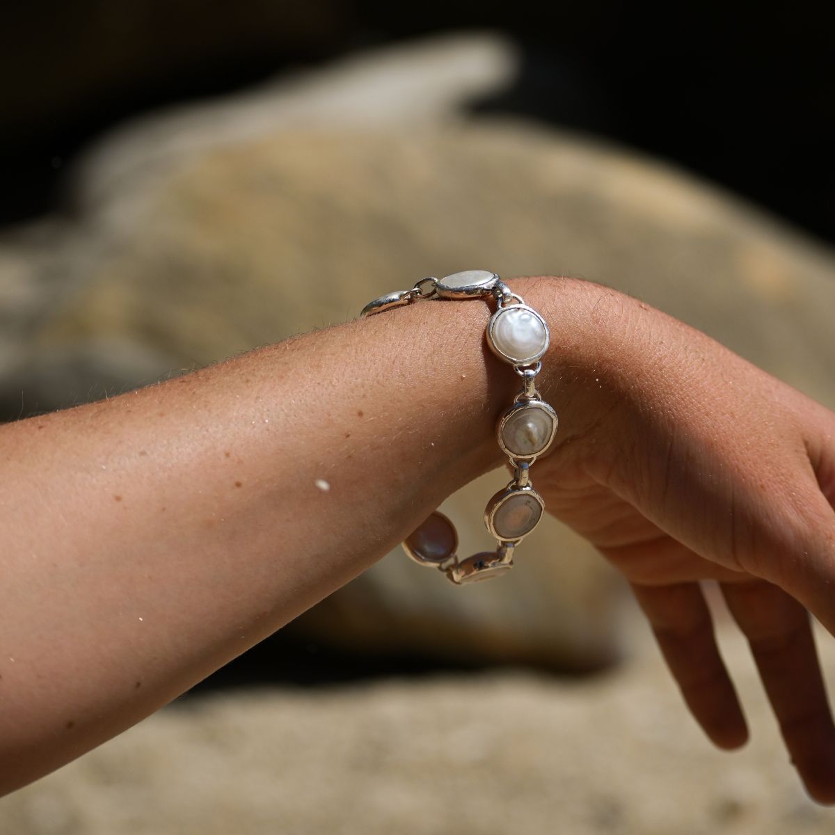 Coin pearl bracelet