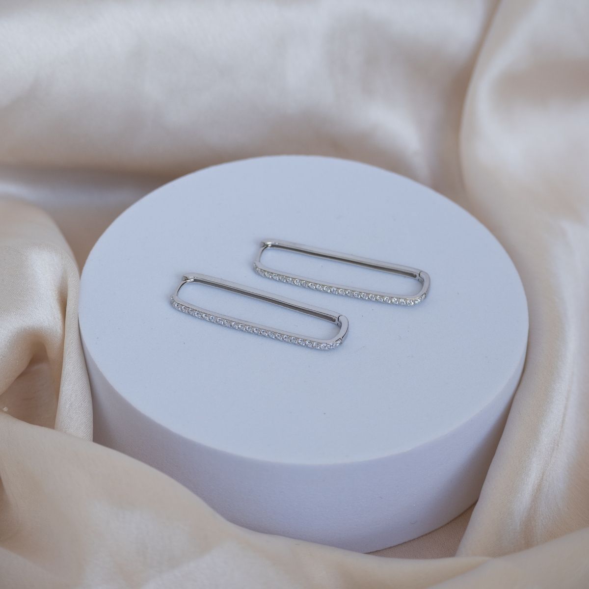 Paperclip Huggy earrings with Cubic Pave