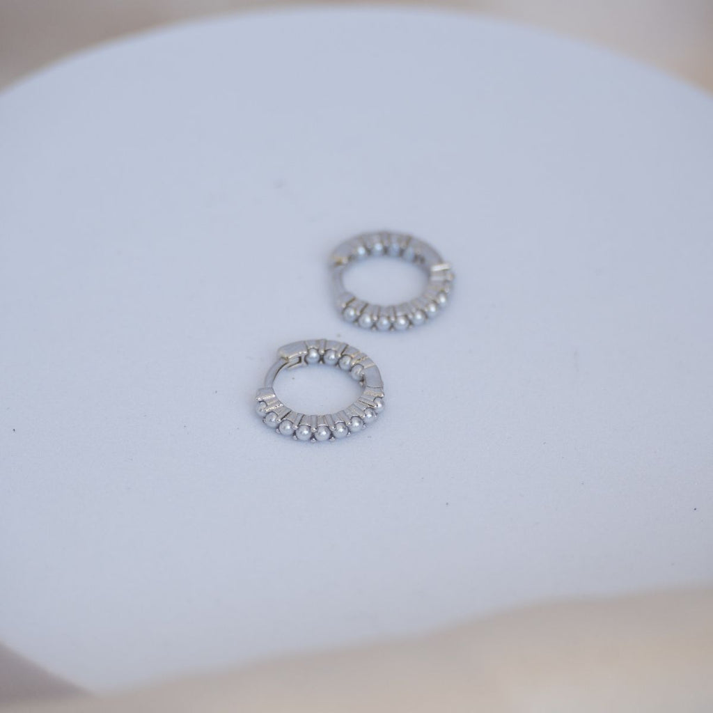13mm Pearl huggy earrings - Terciany 